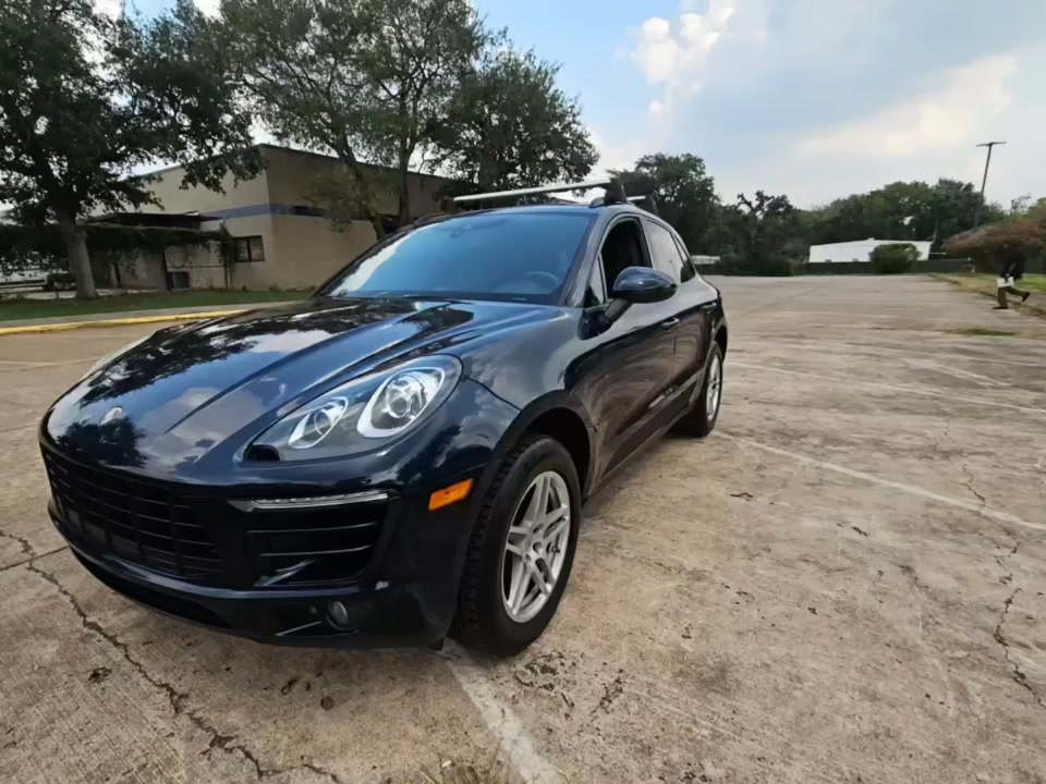 2018 Porsche Macan Base AWD