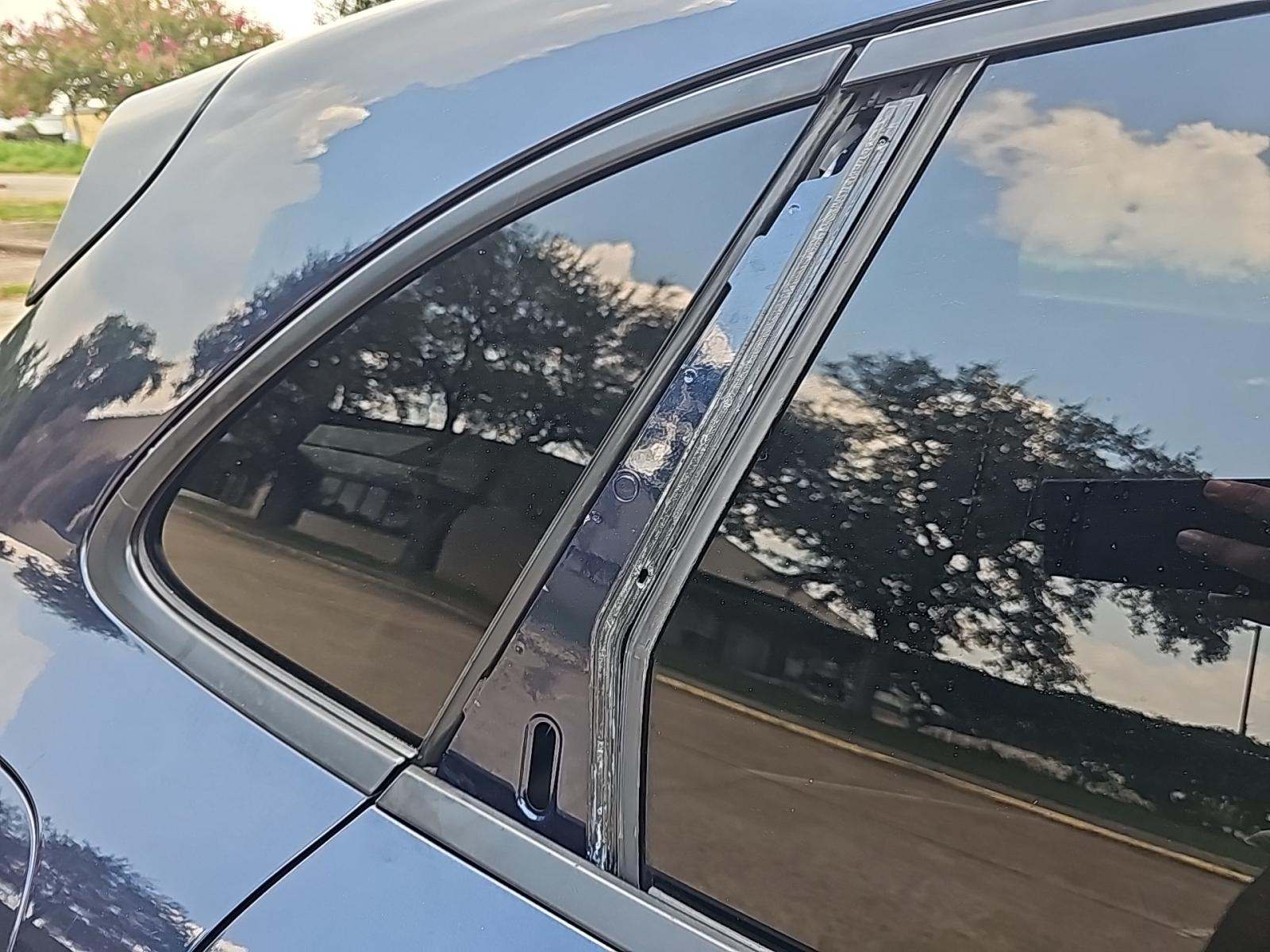 2018 Porsche Macan Base AWD