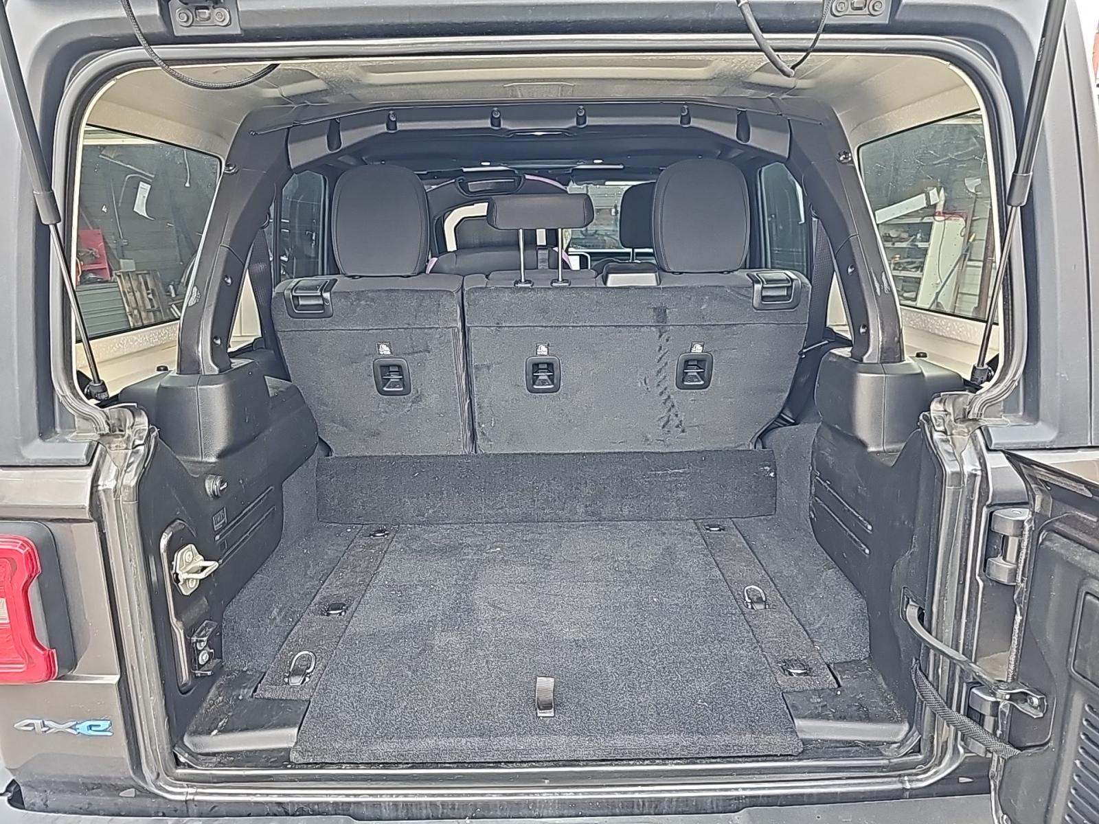 JEEP 4XE RUBICON - 10