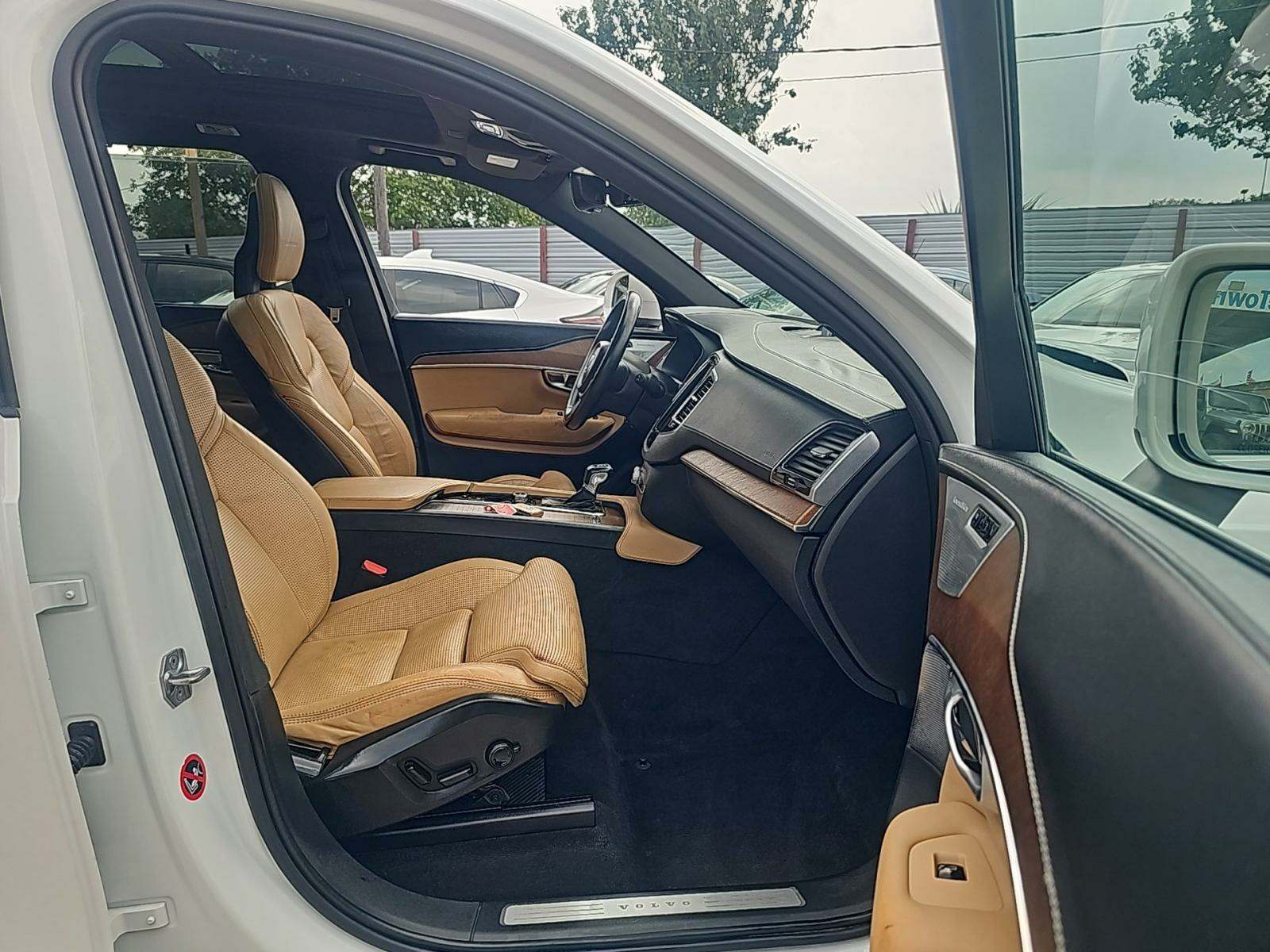 2017 Volvo XC90 T6 Inscription AWD