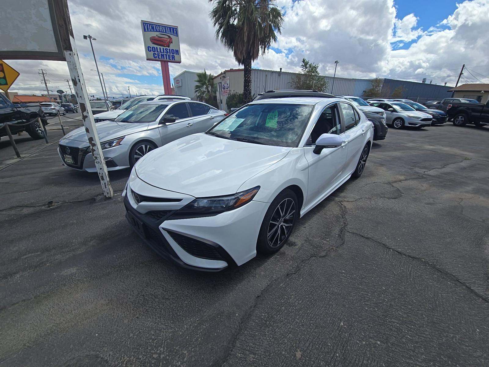 2022 Toyota Camry SE FWD