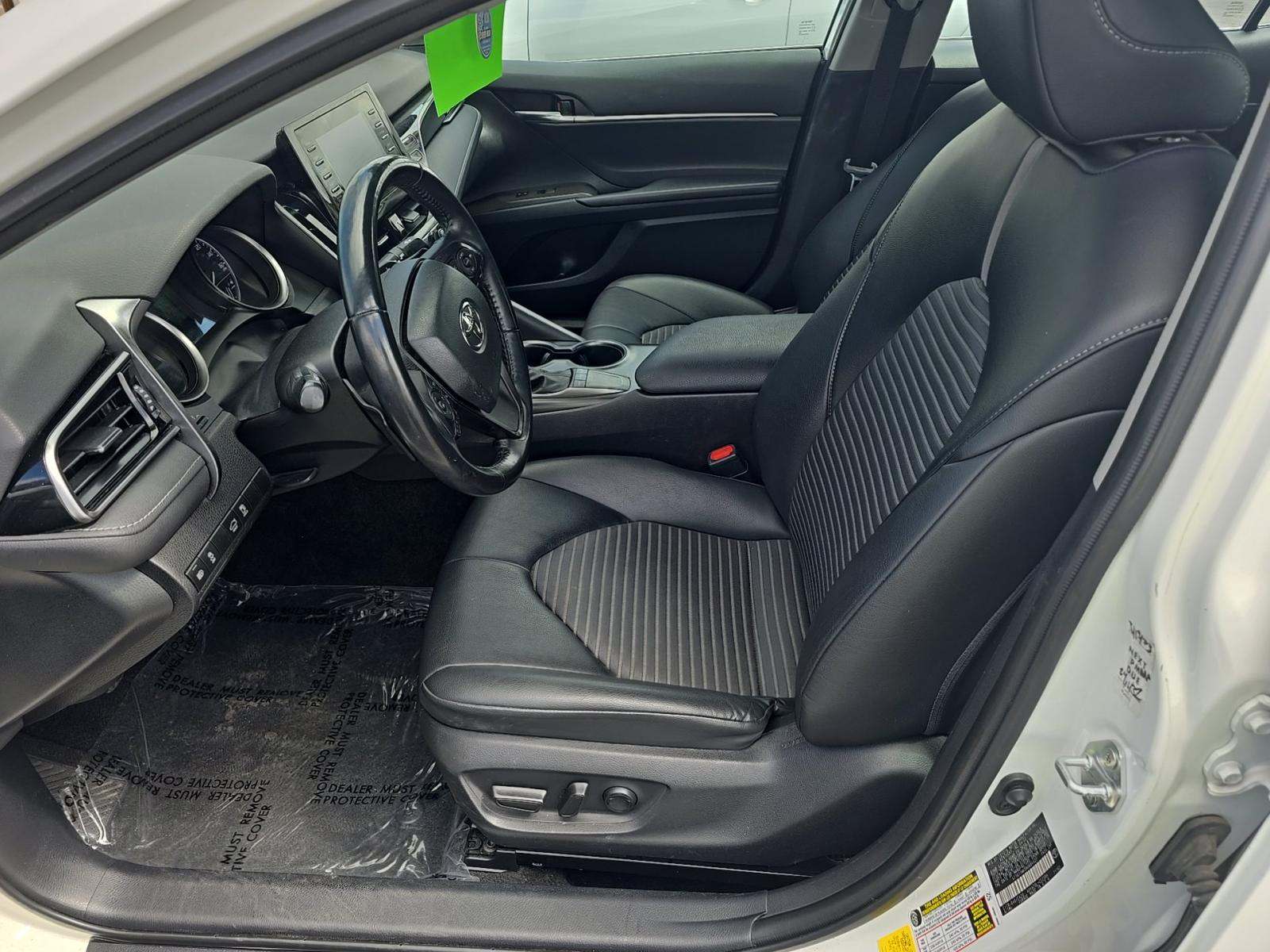 2022 Toyota Camry SE FWD