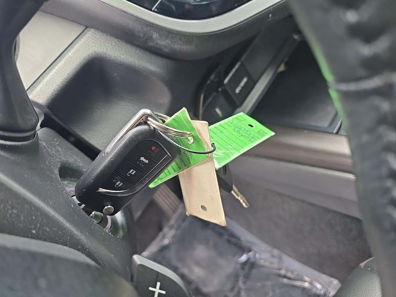 2022 Toyota Camry SE FWD