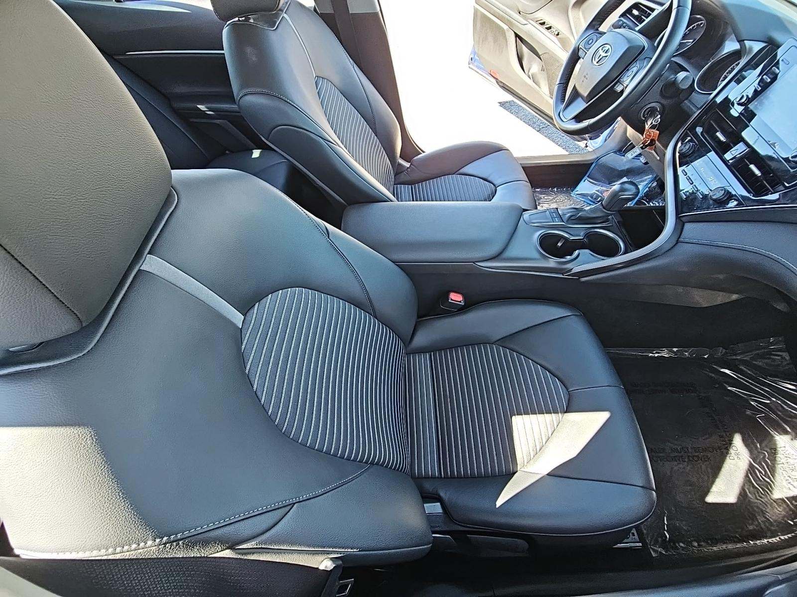 2023 Toyota Camry SE Nightshade FWD