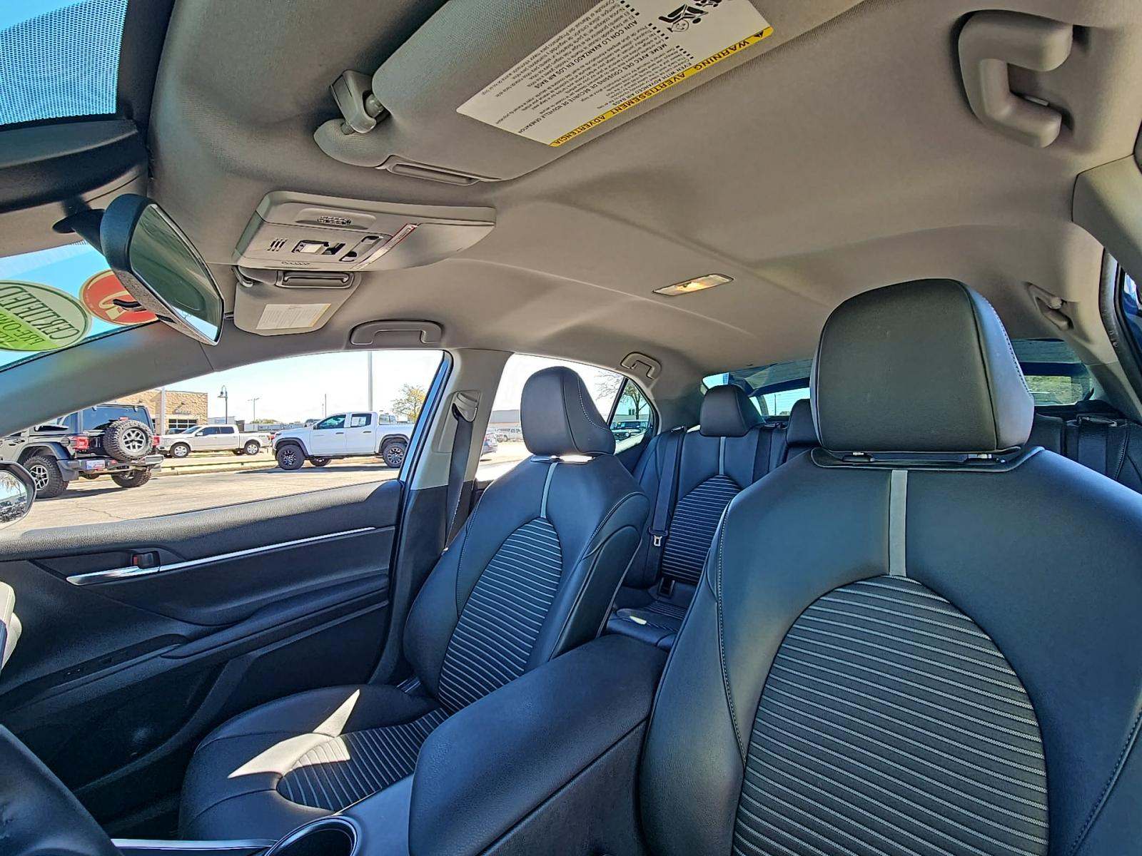 2023 Toyota Camry SE Nightshade FWD