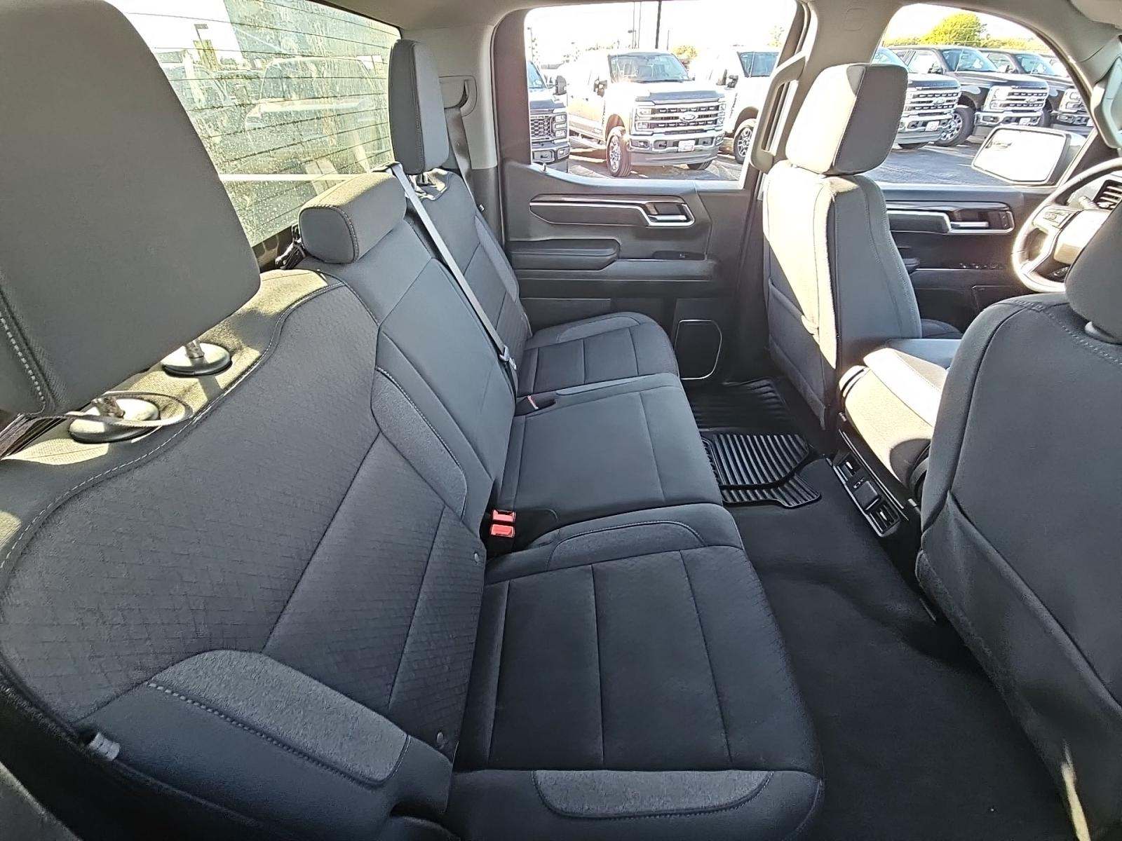 2025 Chevrolet Silverado 1500 LT RWD