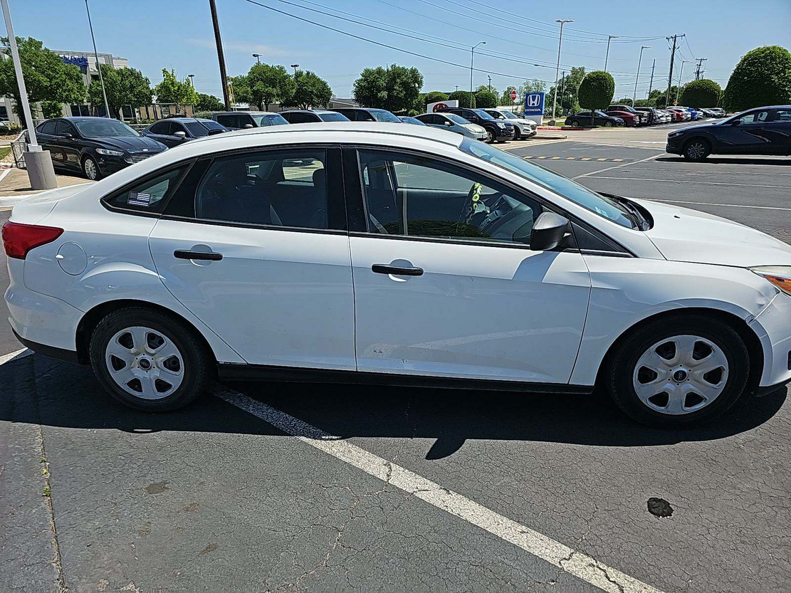 2017 Ford Focus S FWD