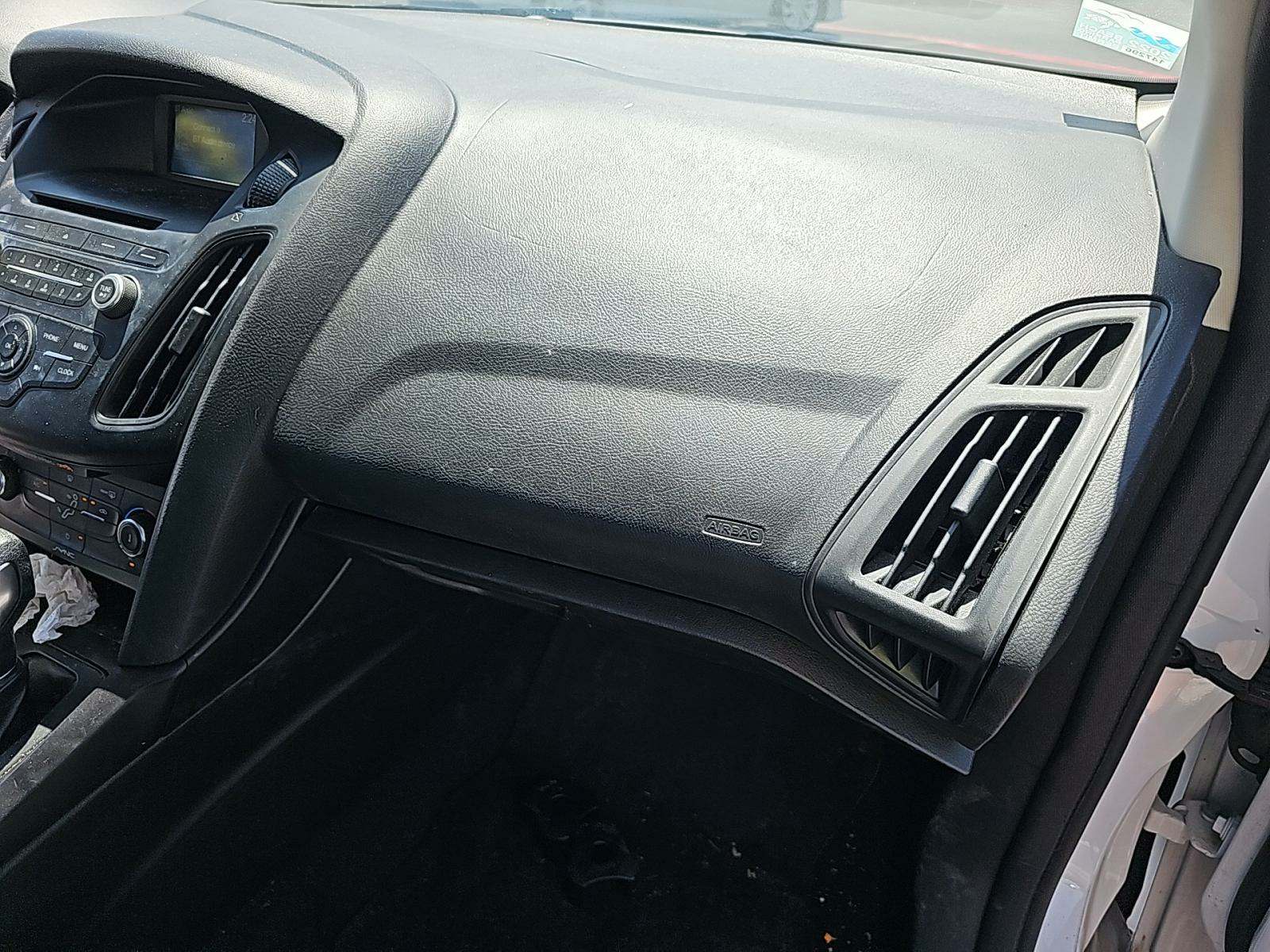 2017 Ford Focus S FWD