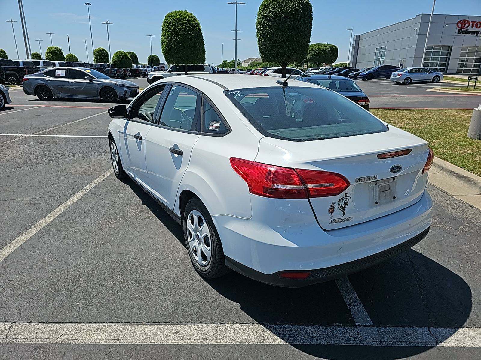 2017 Ford Focus S FWD