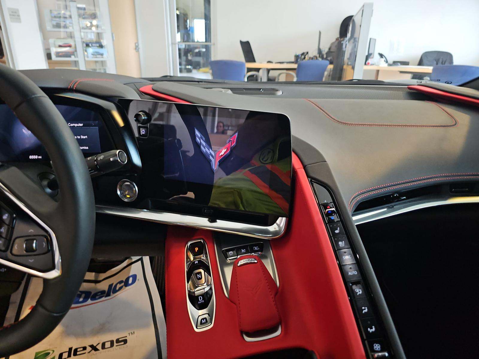 CHEVROLET STINGRAY - 10