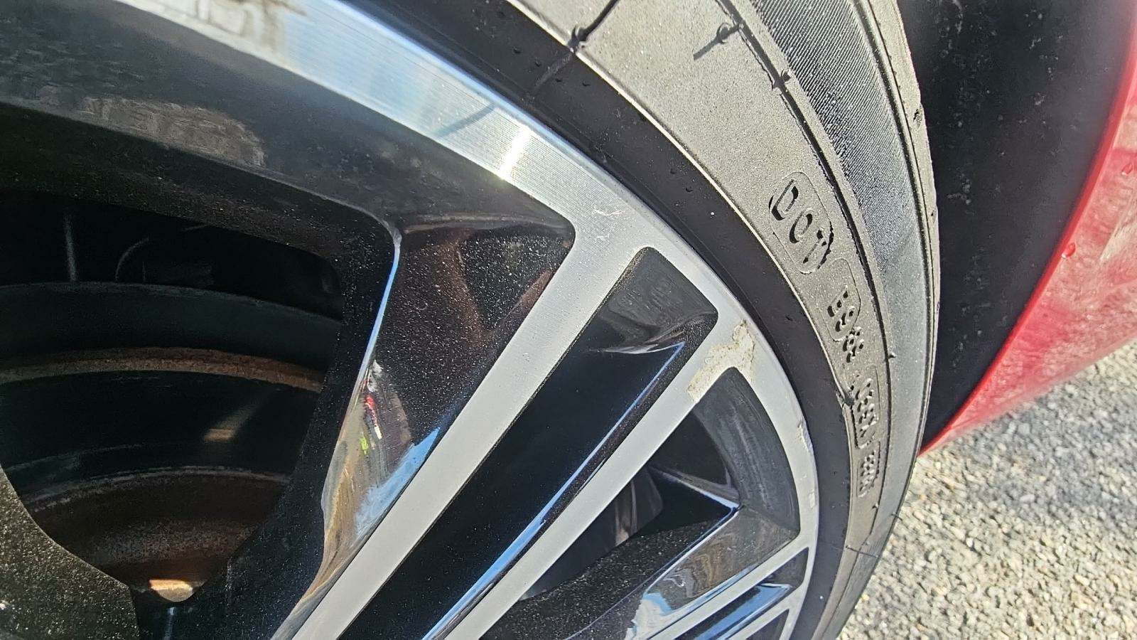 2014 Volkswagen Eos 2.0T Sport FWD