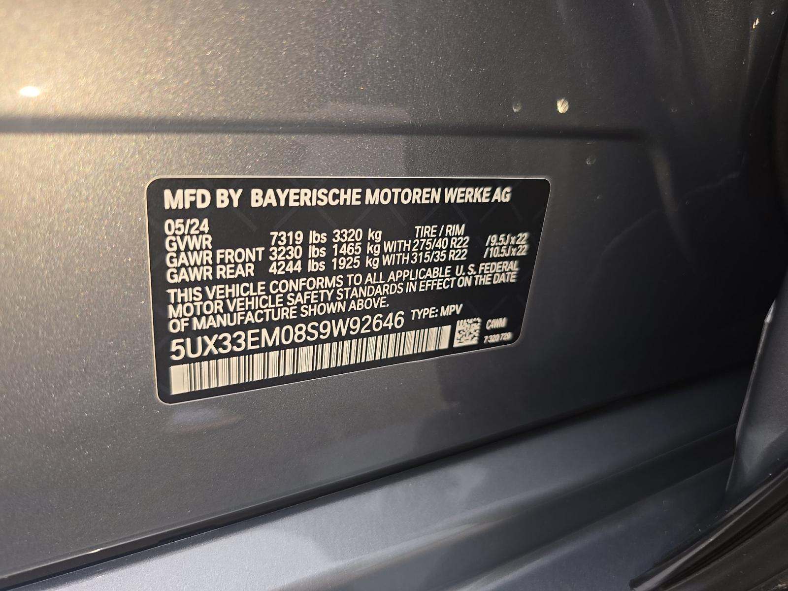 2025 BMW X7 M60i AWD