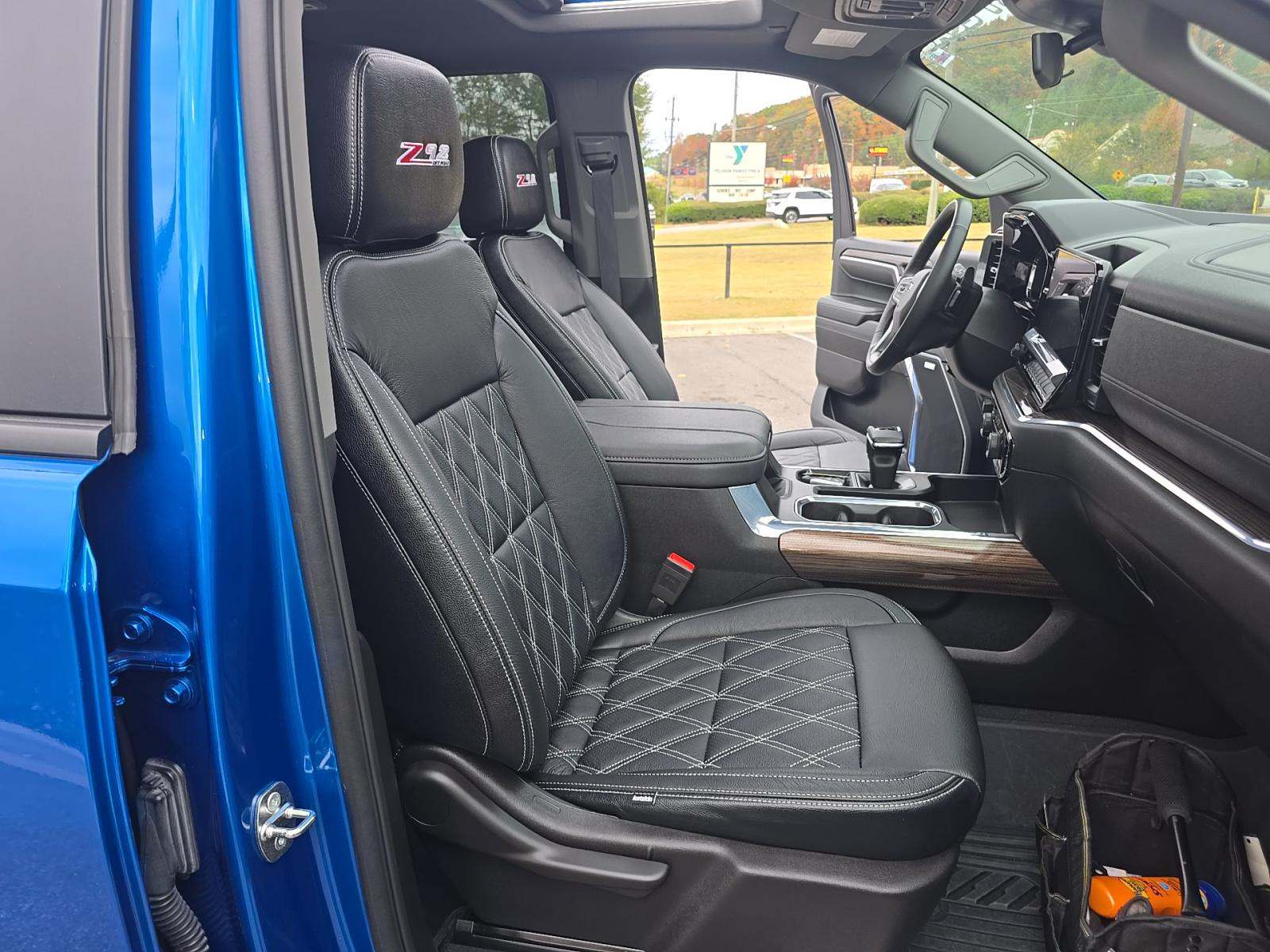 2024 Chevrolet Silverado 1500 RST AWD