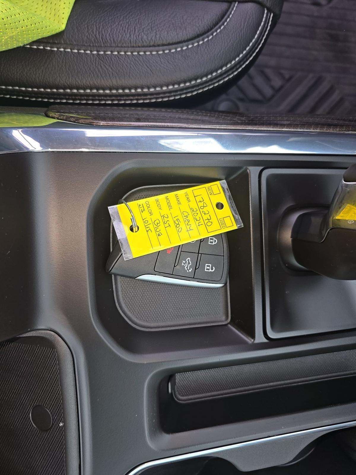 2024 Chevrolet Silverado 1500 RST AWD