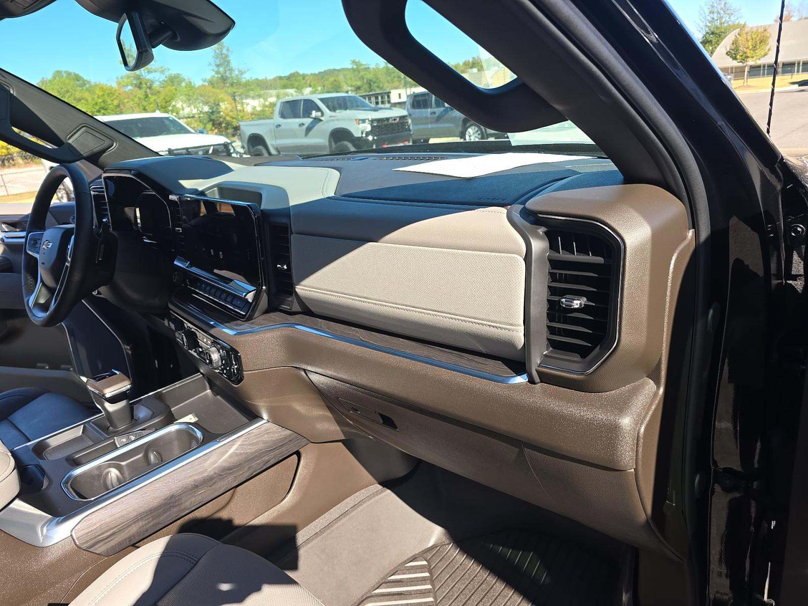 2024 Chevrolet Silverado 1500 LTZ AWD