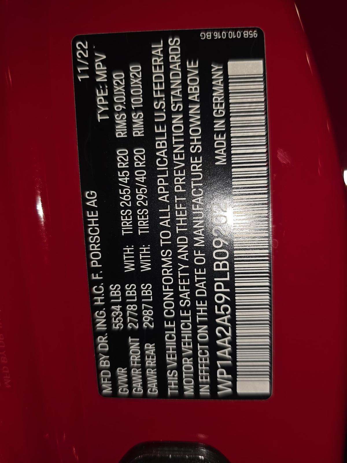 2023 Porsche Macan Base AWD