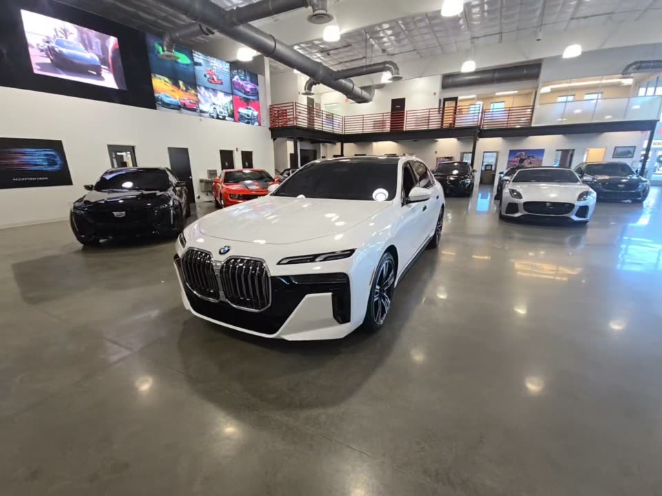 2025 BMW 7 Series 740i RWD