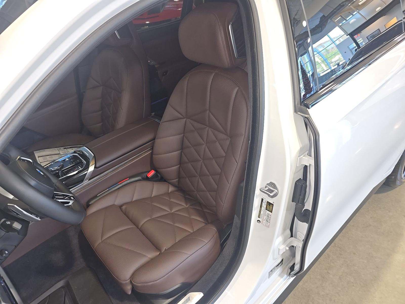 2025 BMW 7 Series 740i RWD