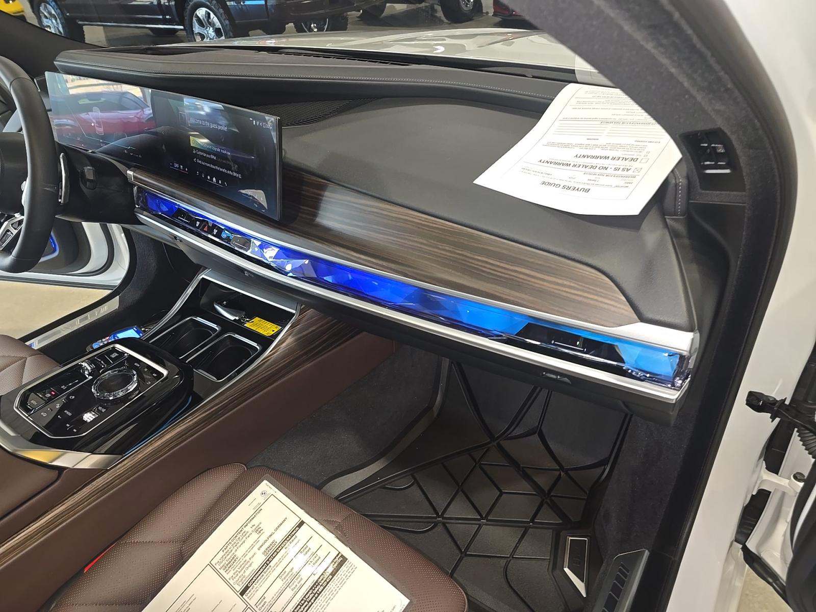 2025 BMW 7 Series 740i RWD