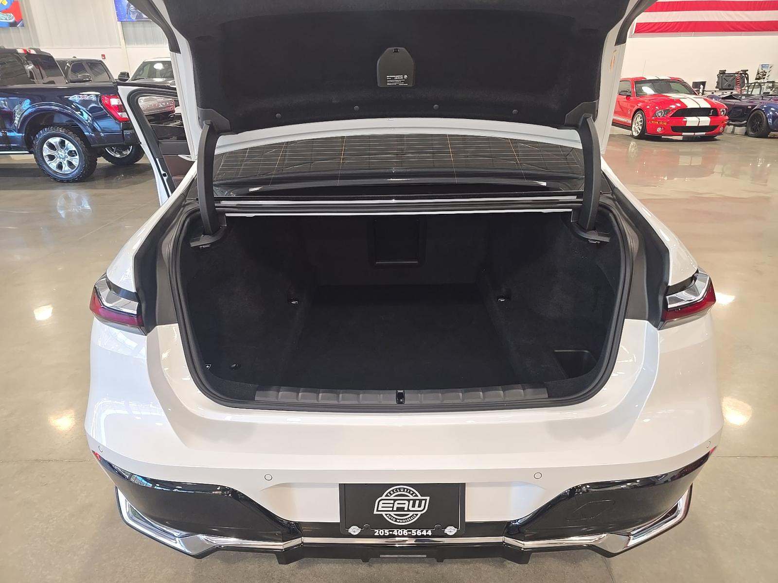 2025 BMW 7 Series 740i RWD