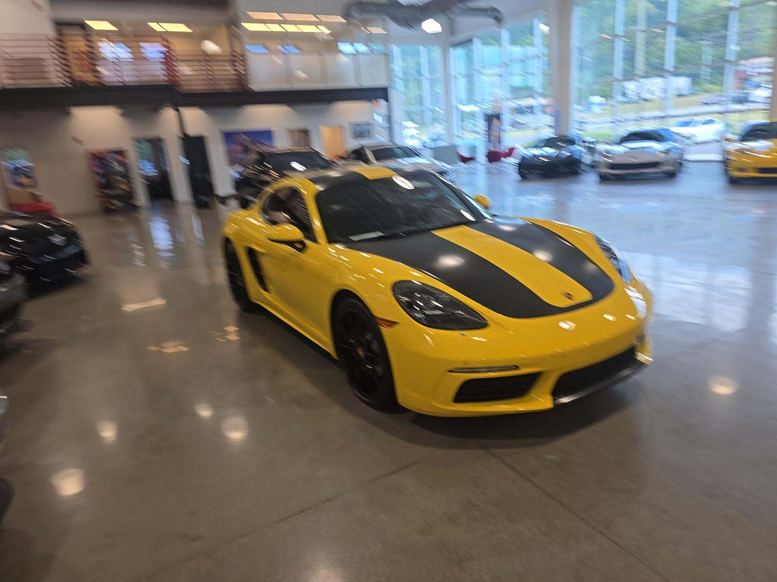 2024 Porsche 718 Cayman Base RWD