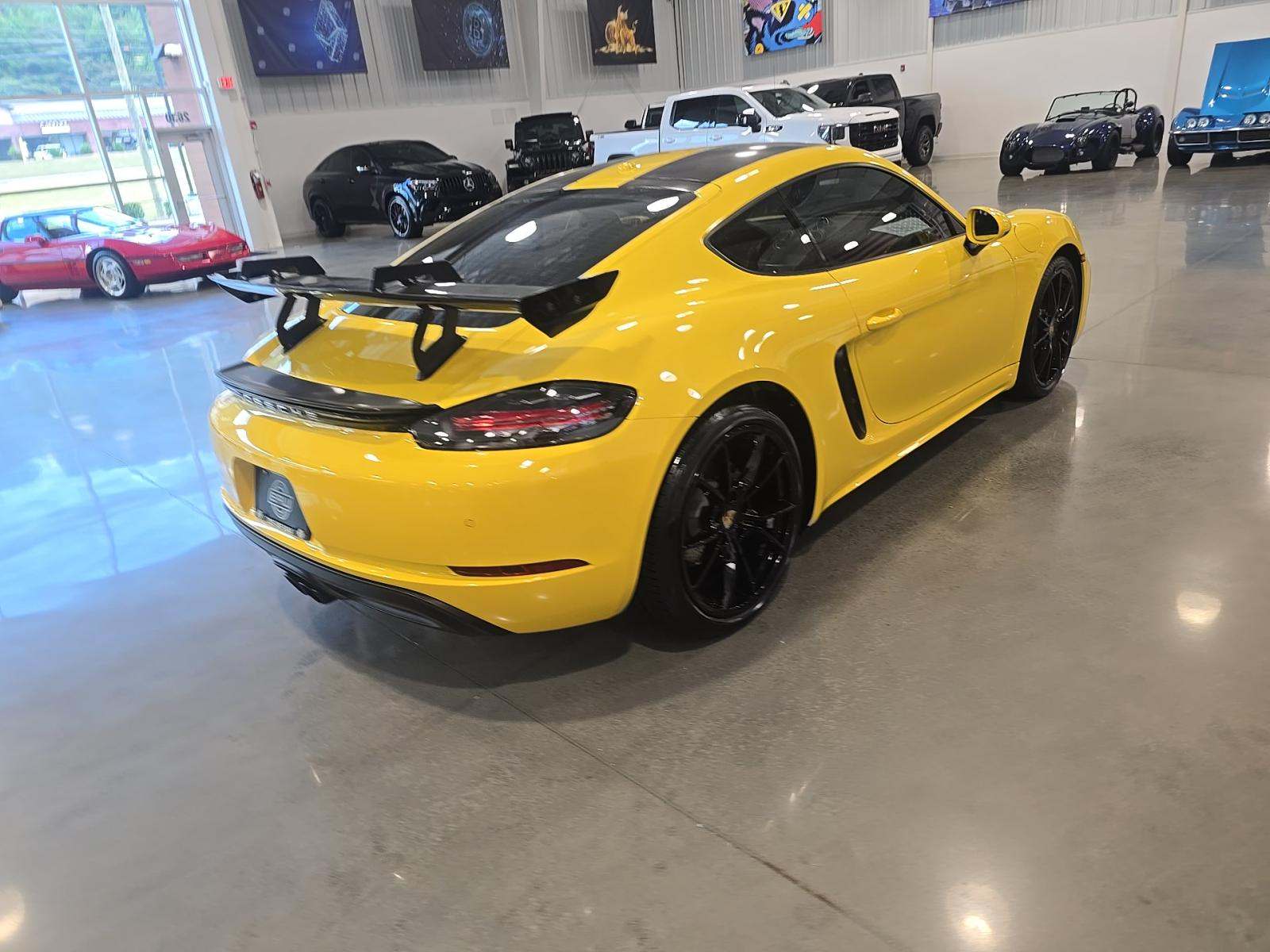 2024 Porsche 718 Cayman Base RWD