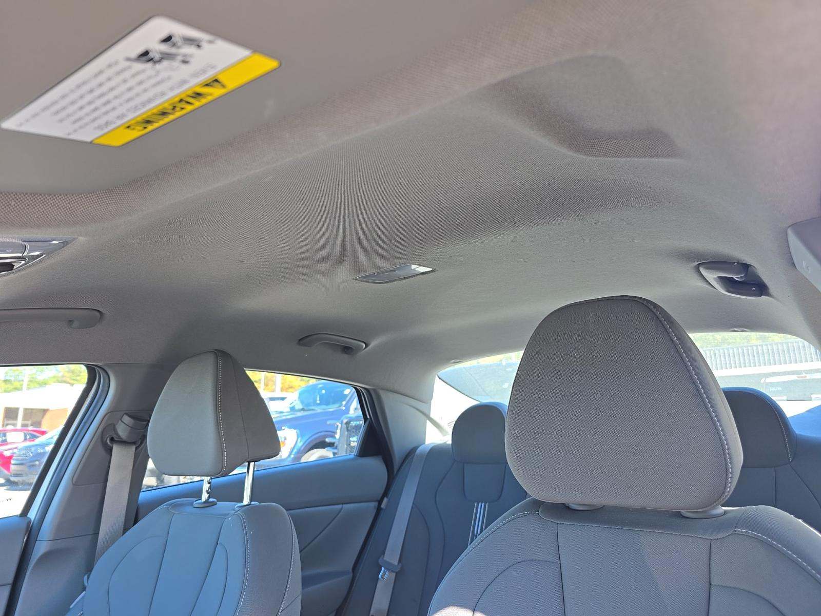 2024 Hyundai Elantra SEL FWD