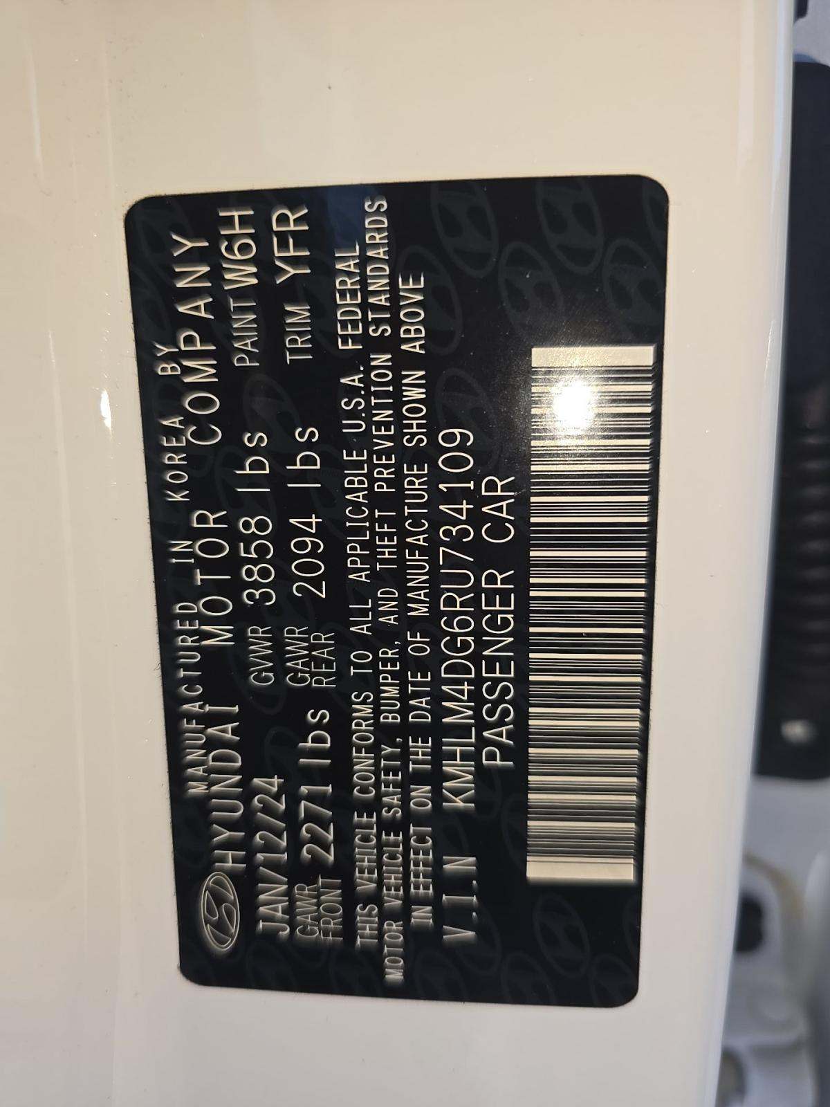 2024 Hyundai Elantra SEL FWD