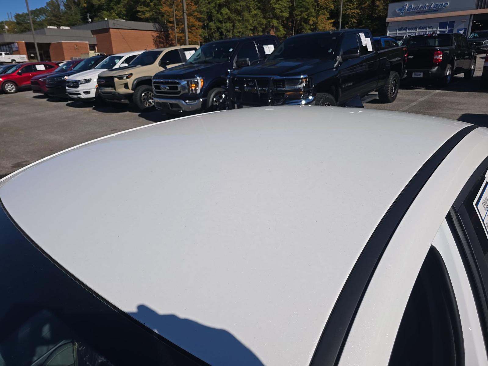 2024 Hyundai Elantra SEL FWD