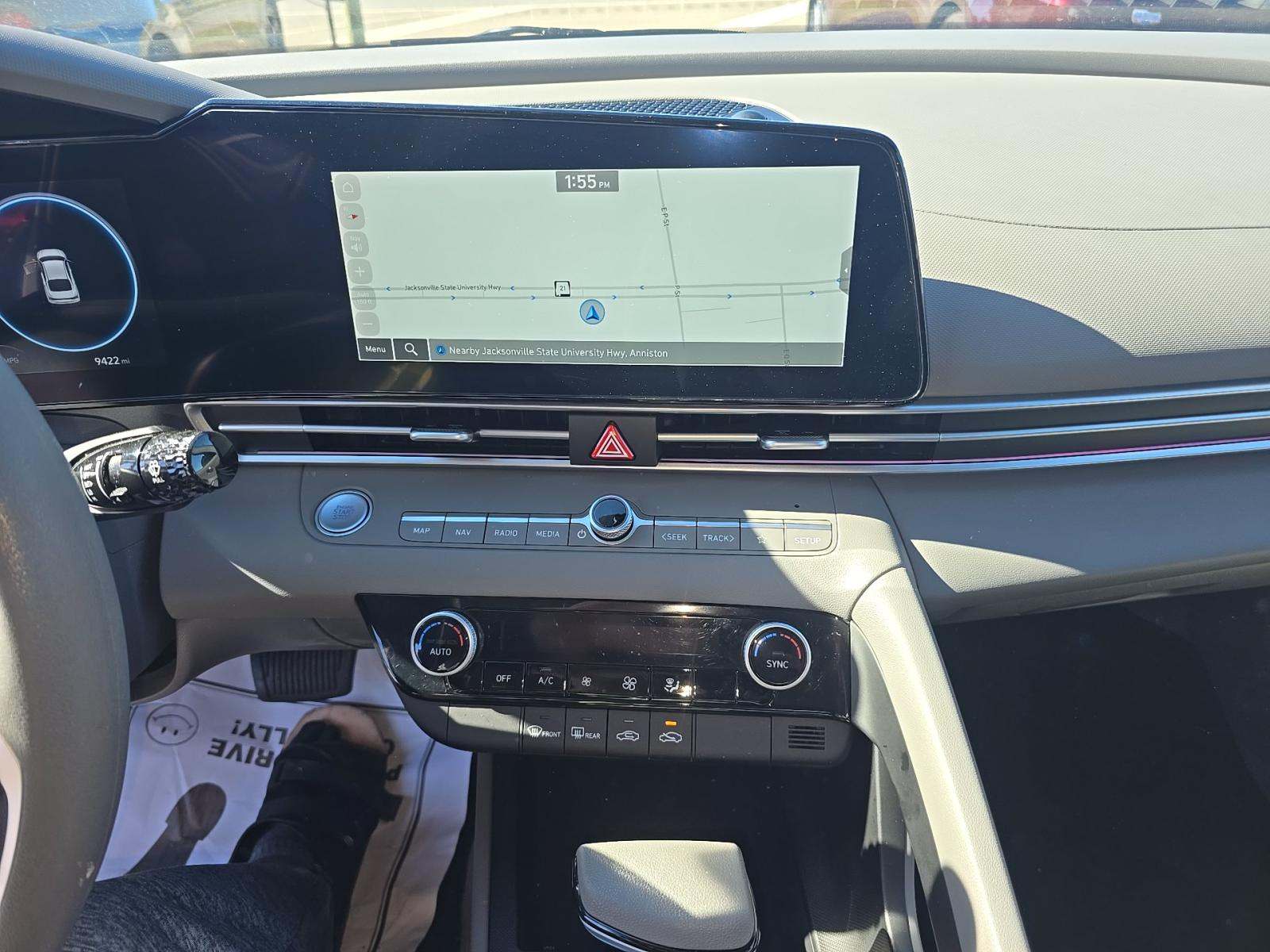 2024 Hyundai Elantra SEL FWD