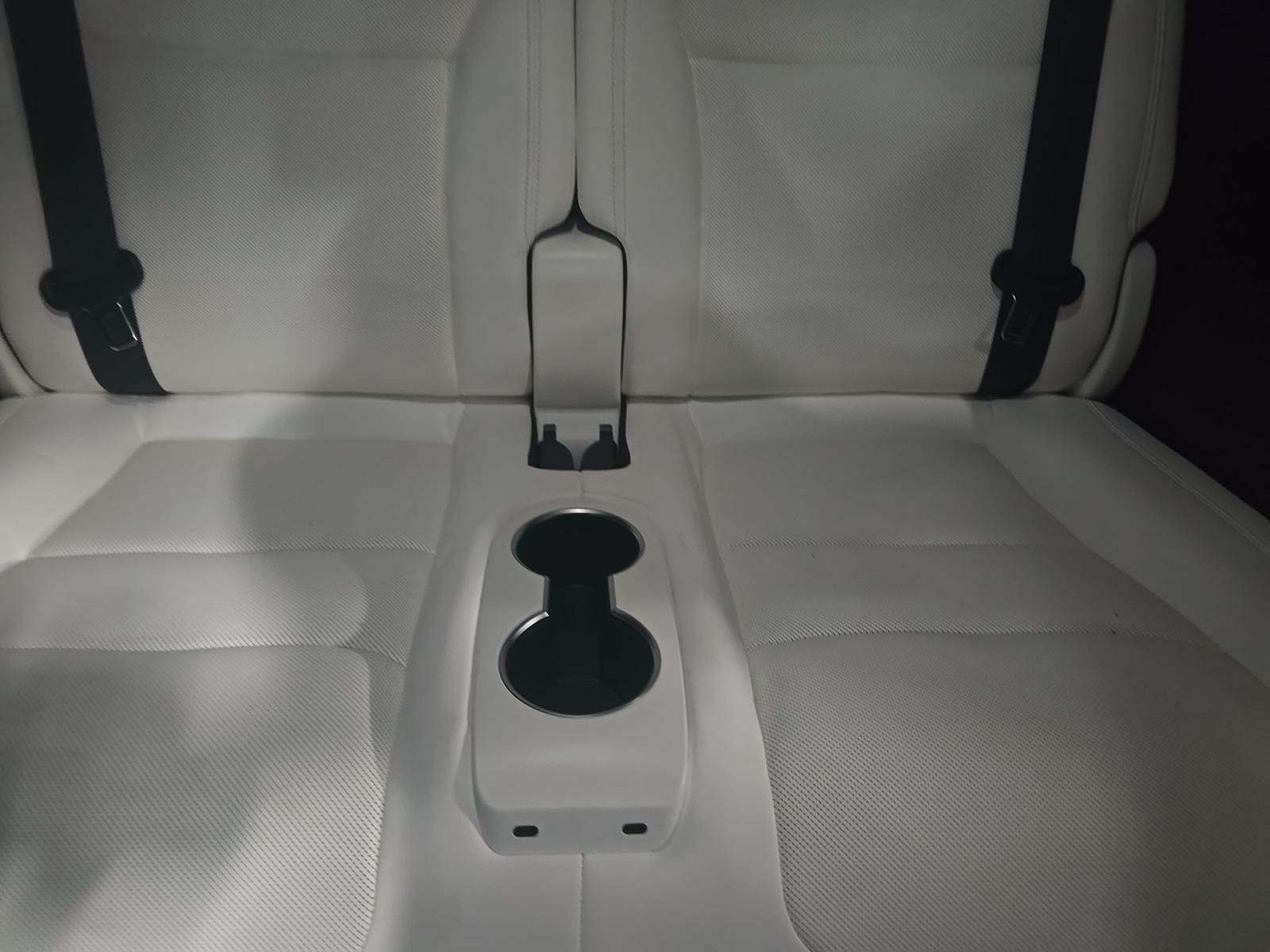 2022 Tesla Model X Base AWD