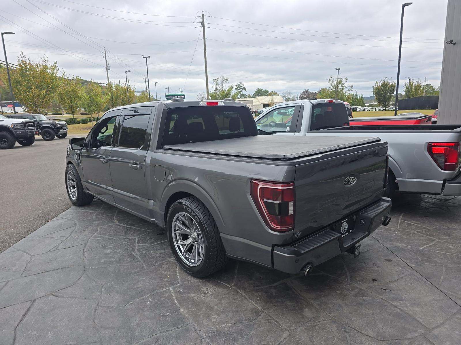 2023 Ford F-150 XLT RWD