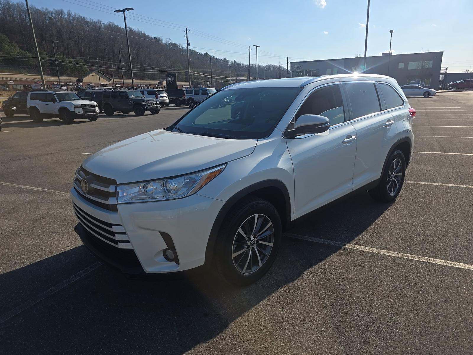 2019 Toyota Highlander XLE FWD