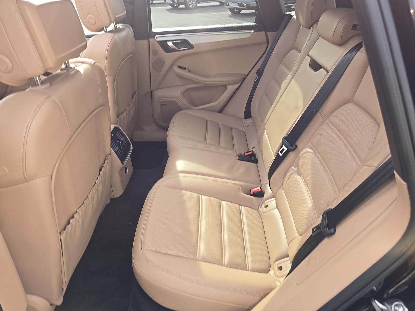 2020 Porsche Macan Turbo AWD