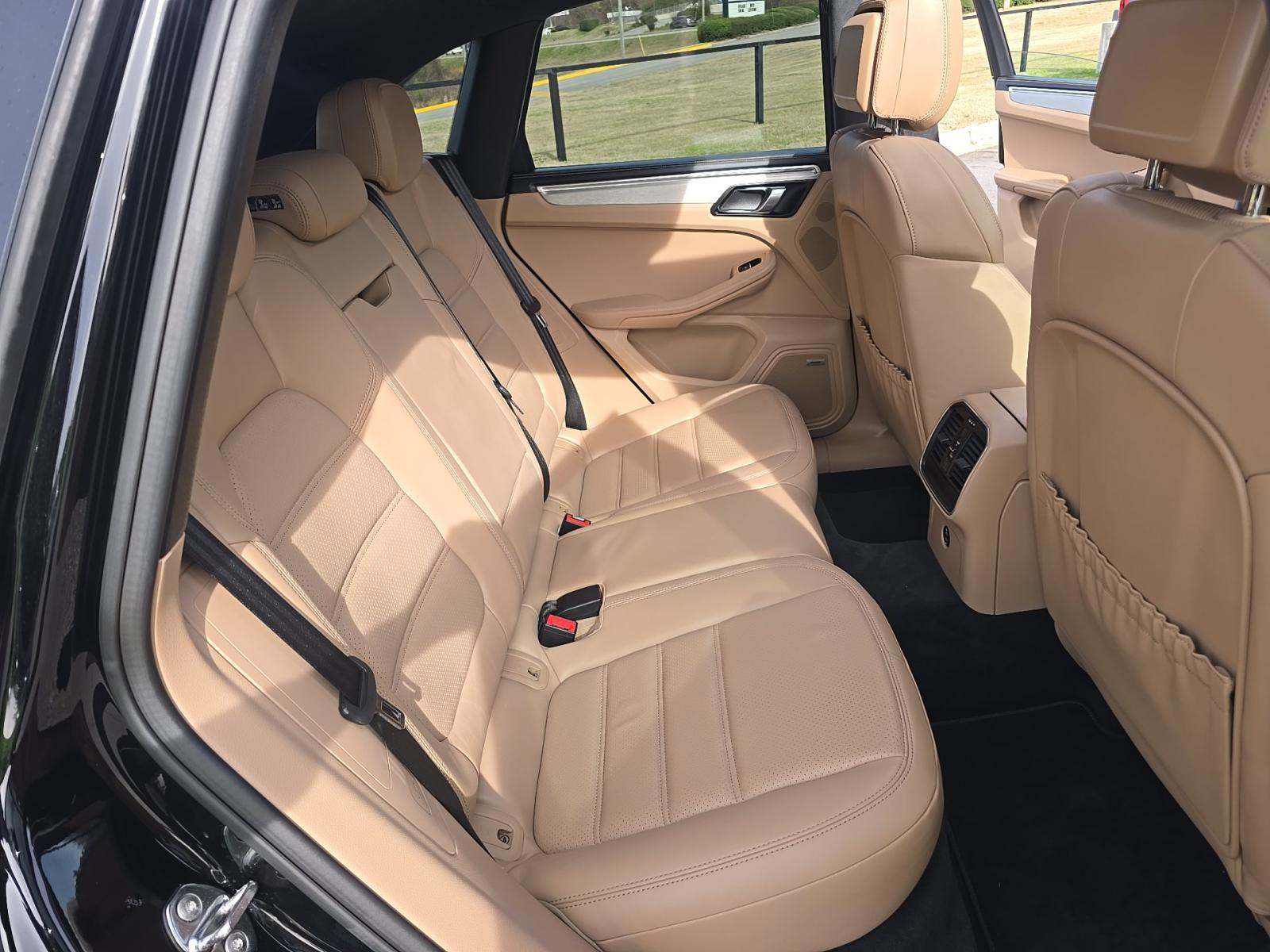 2020 Porsche Macan Turbo AWD