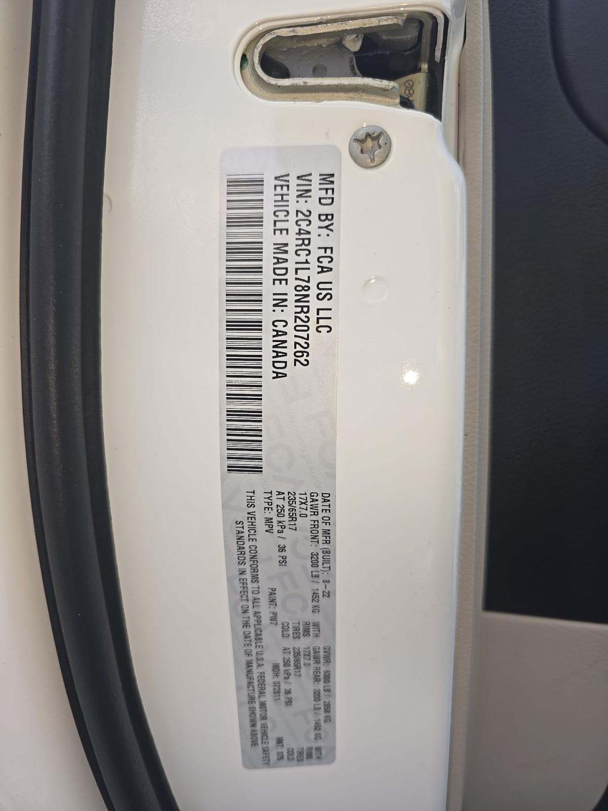 2022 Chrysler Pacifica Hybrid Touring L FWD