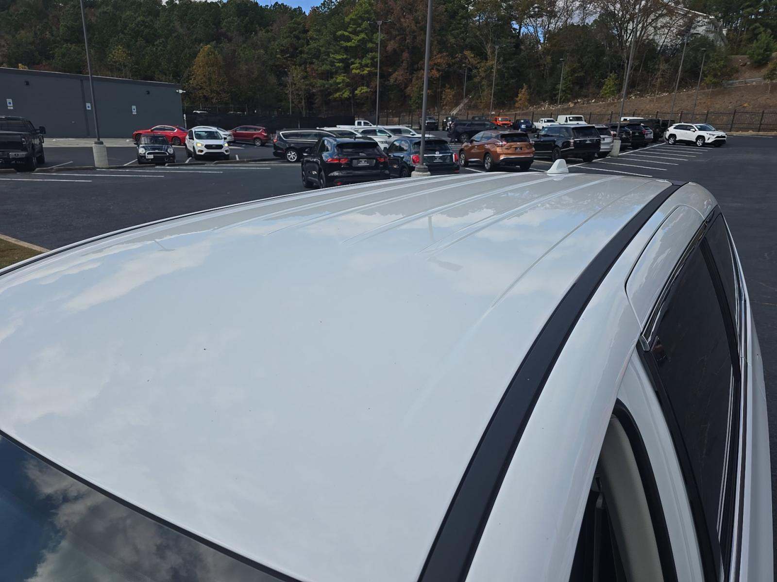 2022 Chrysler Pacifica Hybrid Touring L FWD