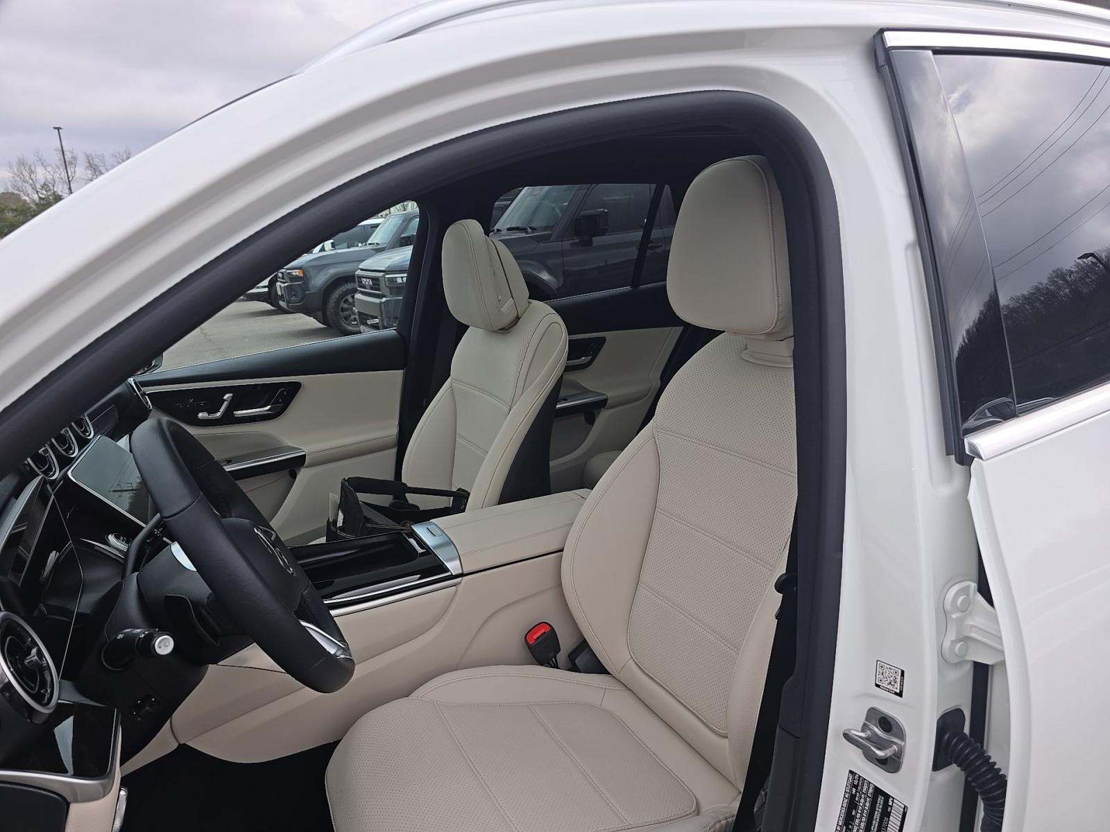 2025 Mercedes-Benz GLC GLC 300 RWD