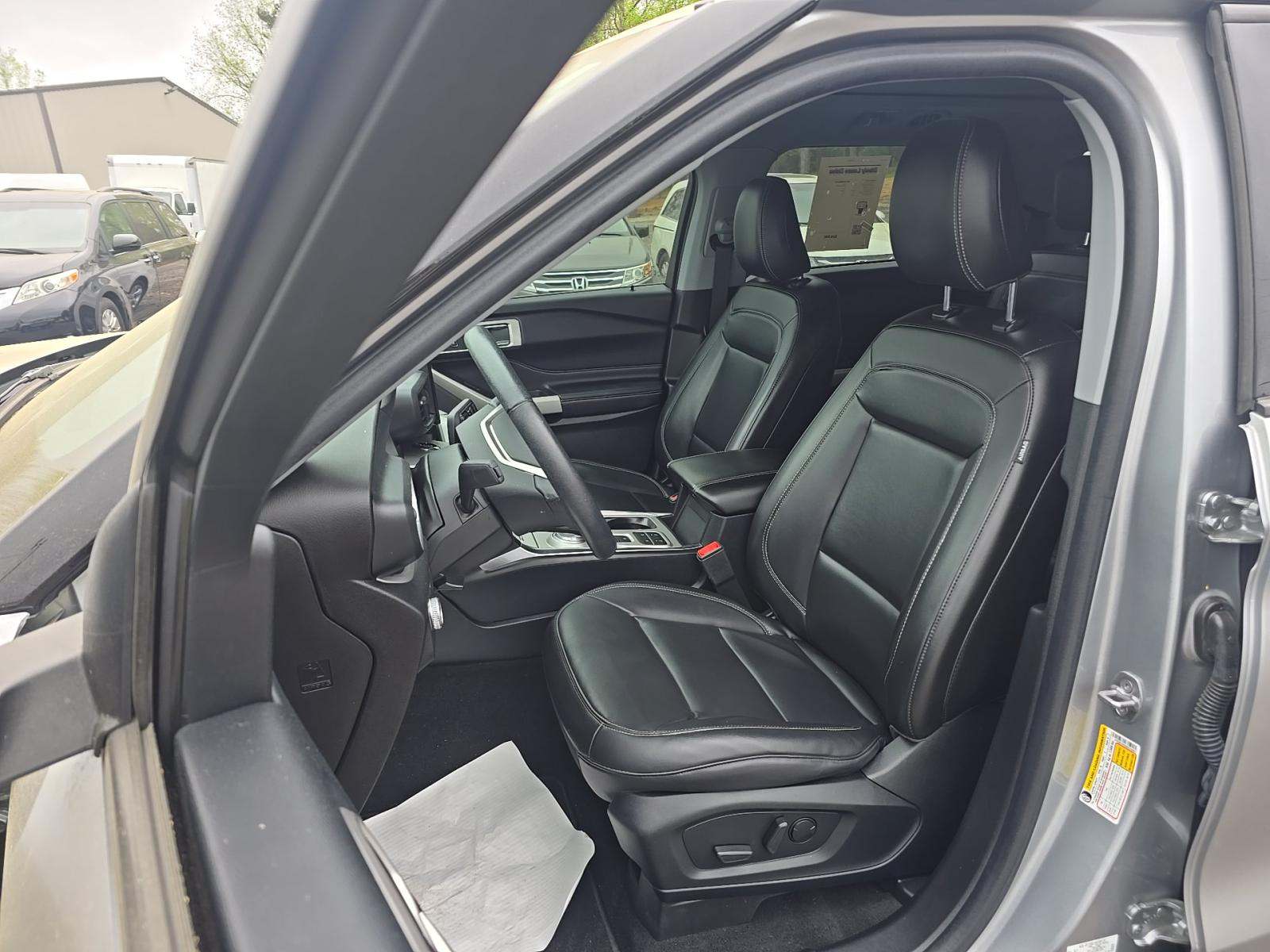 2021 Ford Explorer XLT RWD