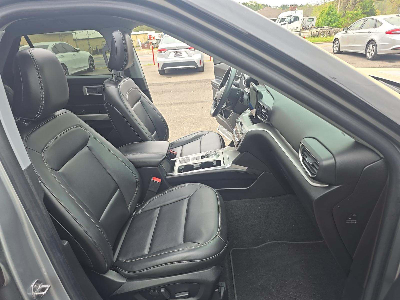 2021 Ford Explorer XLT RWD