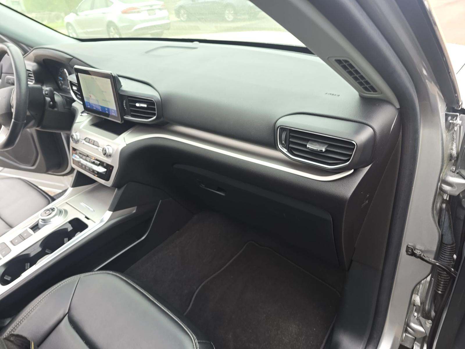 2021 Ford Explorer XLT RWD