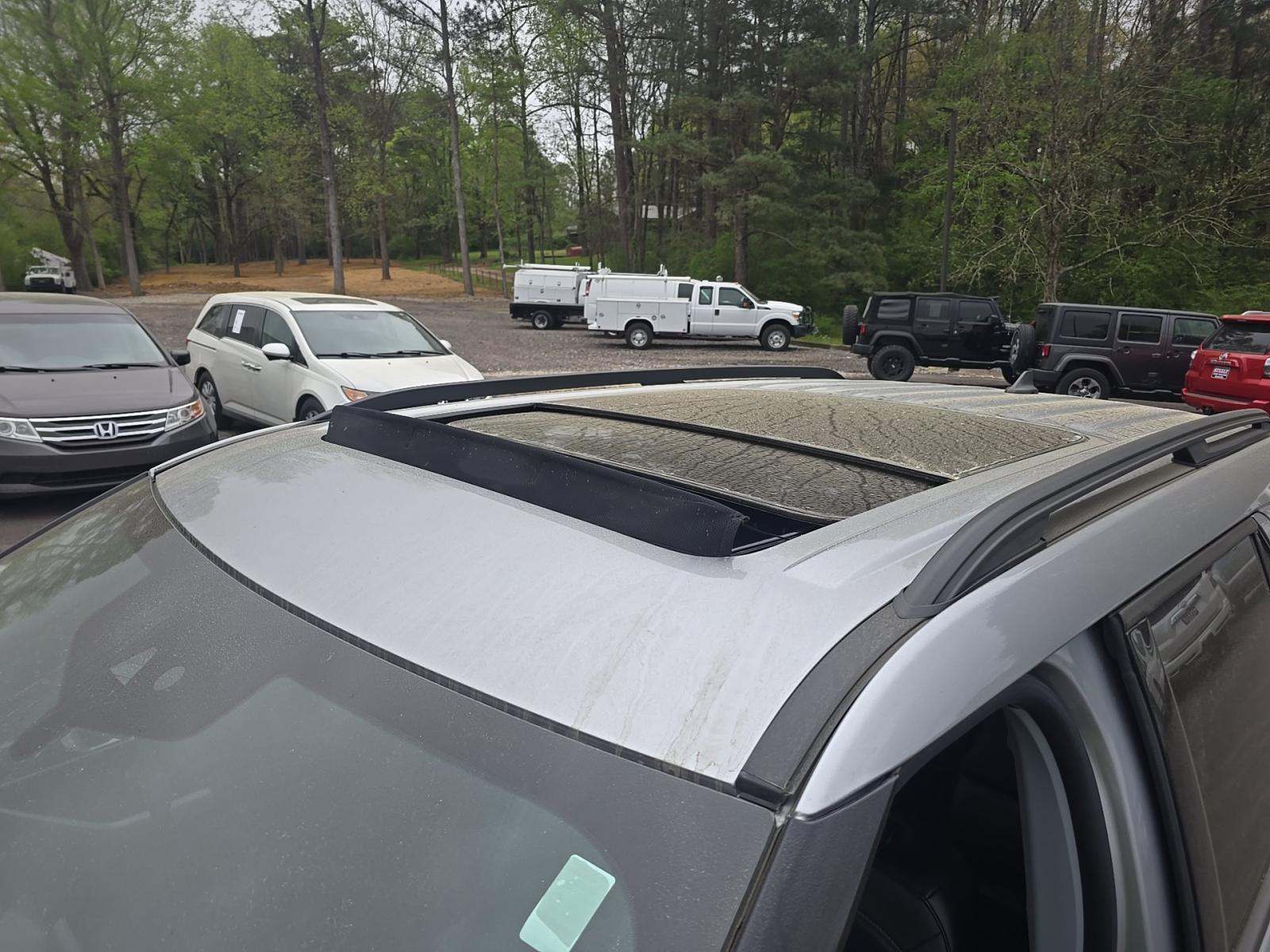 2021 Ford Explorer XLT RWD