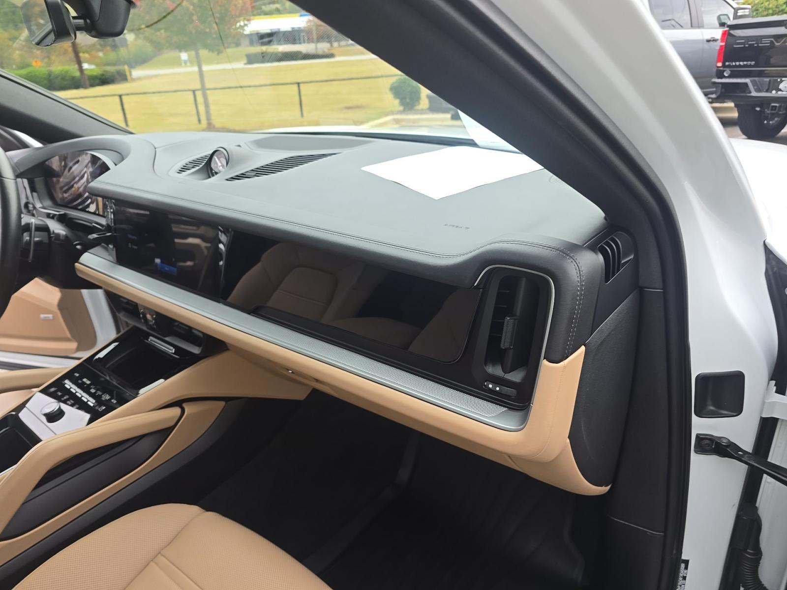 2024 Porsche Cayenne Base AWD