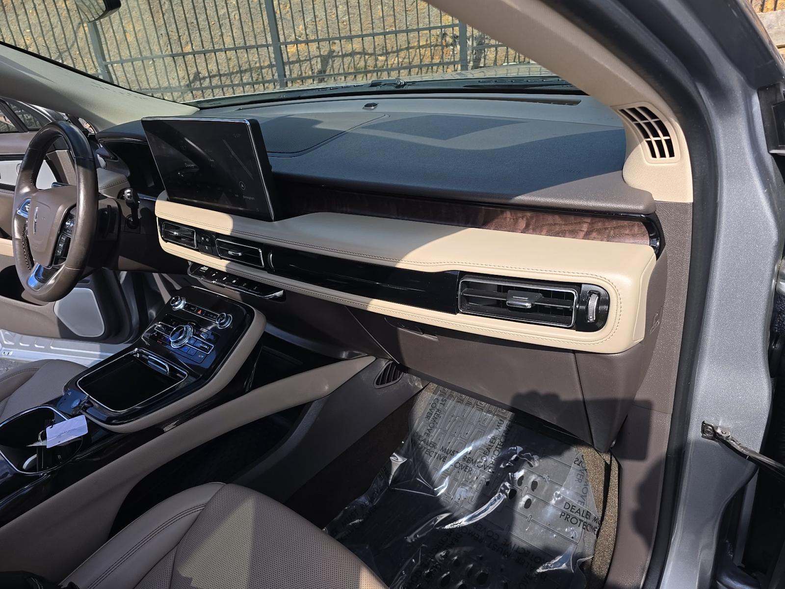 2022 Lincoln Nautilus Reserve AWD