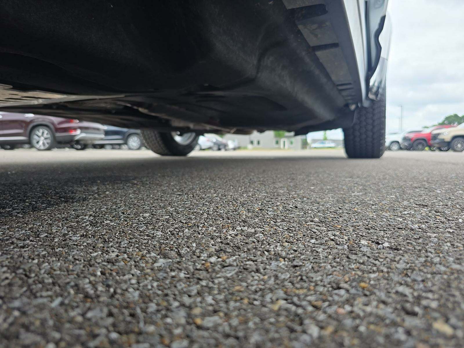 2023 Land Rover Defender 110 X-Dynamic SE AWD