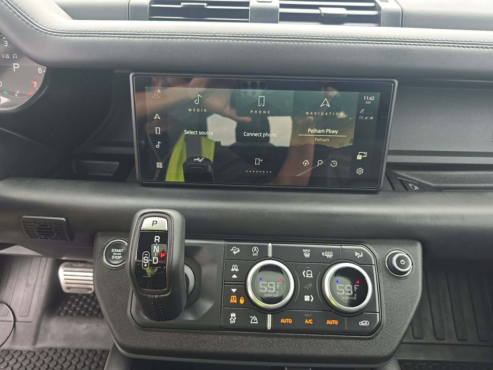 2023 Land Rover Defender 110 X-Dynamic SE AWD