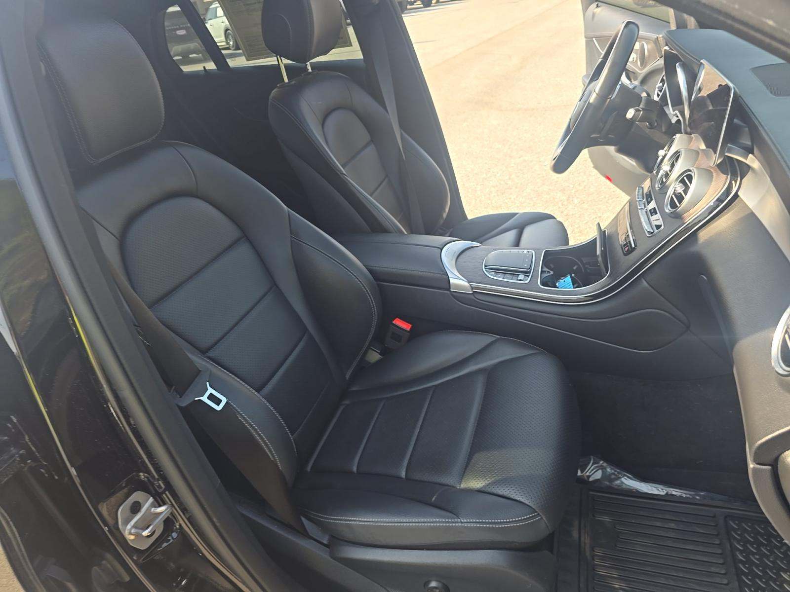 2023 Mercedes-Benz GLC GLC 300 AWD