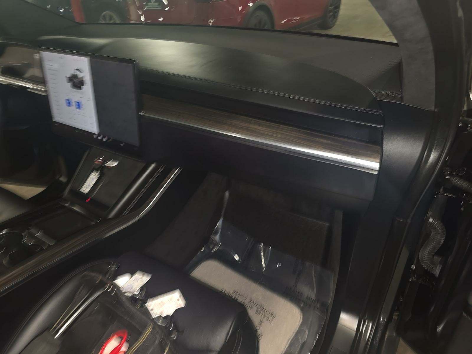 2023 Tesla Model X Base AWD