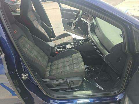 2023 Volkswagen Golf GTI 2.0T SE FWD