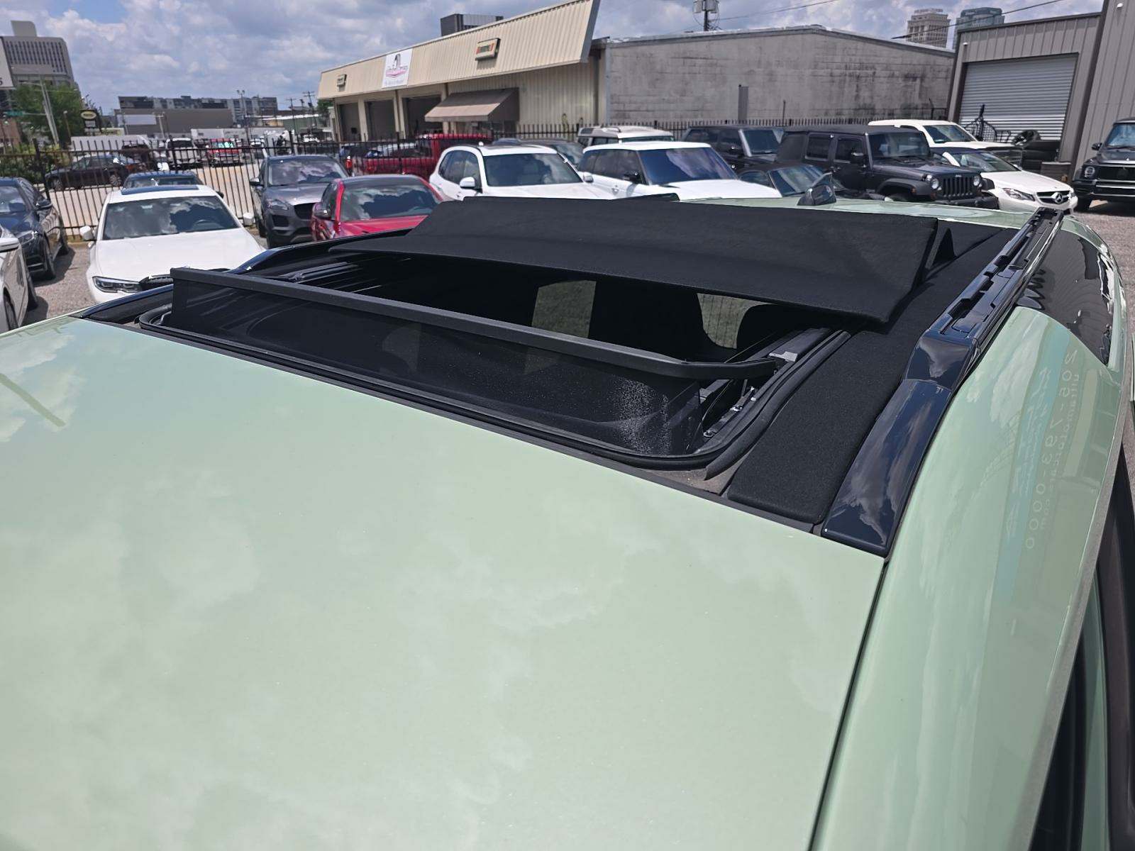 2023 Land Rover Defender 90 75th Limited Edition AWD